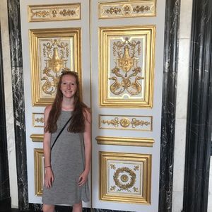 Meet your Posher, Emalie